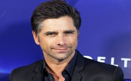 GTY_05_john_stamos_nt_130828_16x9_992 (1)20150614135236_l